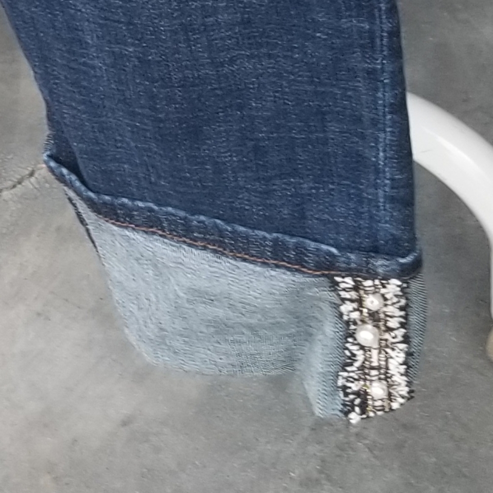 Capris - Picture 4 of 5
